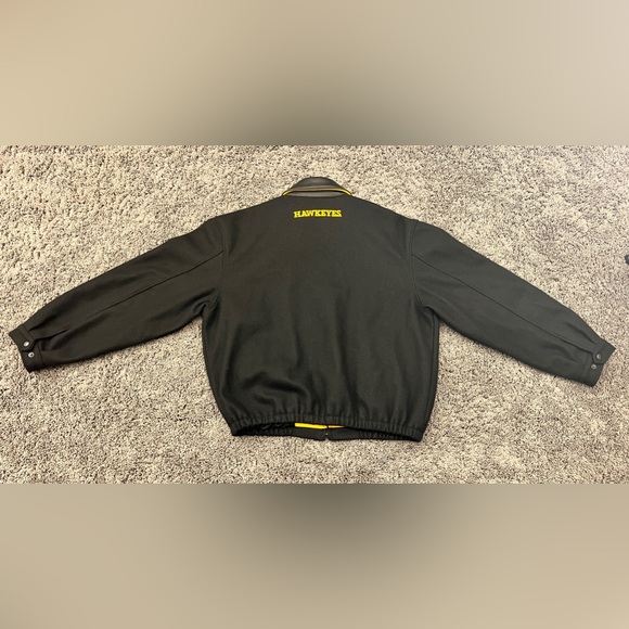 Vtg UNIVERSITY OF IOWA Golden Bear Black Leather Wool Sz Med Varsity Jacket USA! - Picture 6 of 12